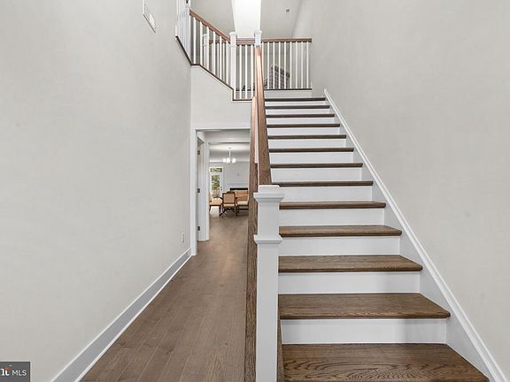 4th image of 514 Fullerton Farm Ct #18