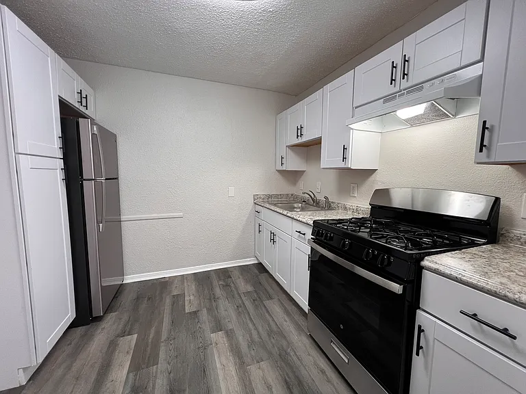 4209 Junius St #5 — Photo 3