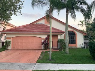 4092 NW 5th Dr, Deerfield Beach, FL 33442
