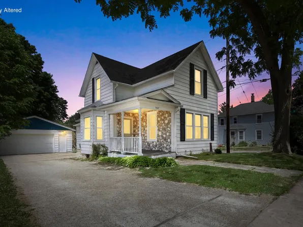 547 Forest STREET, Hartford, WI 53027