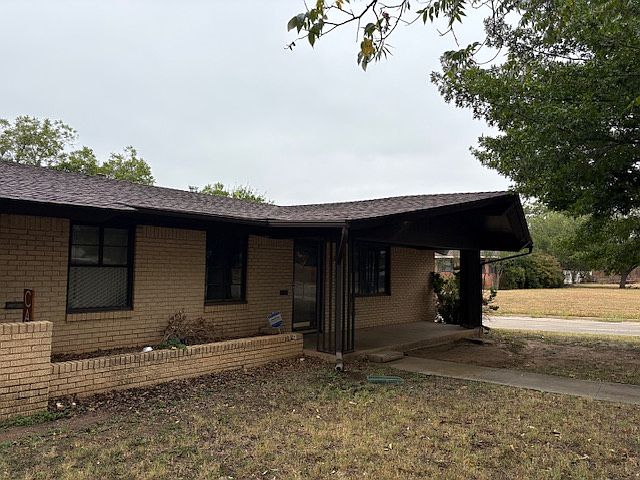 1st image of 2128 Lincoln Dr