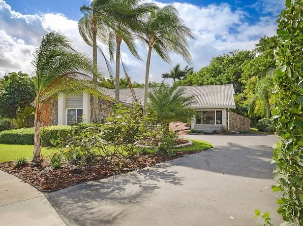 20816 Sugarloaf Ln, Boca Raton, FL 33428