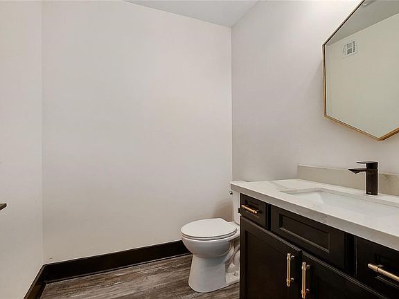 5th image of 2717-19 Amelia St