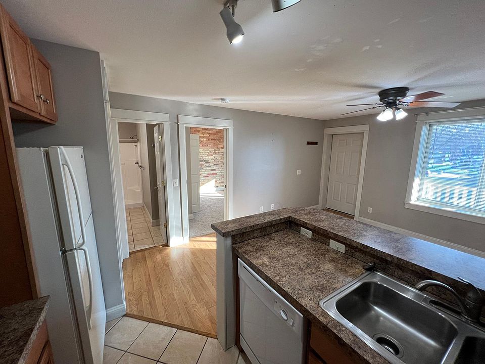 1st image of 112 Washington Ave #3