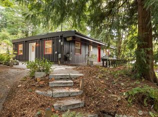 18430 47th Pl NE, Lake Forest Park, WA