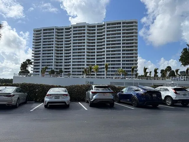 4201 N Ocean Blvd #203 — Photo 84