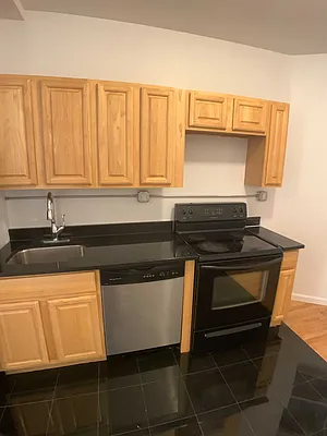 Rented by Cargon Realty | media 31