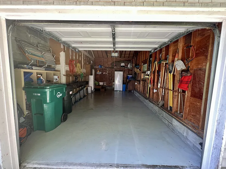 16 Beechwood Dr — Photo 31