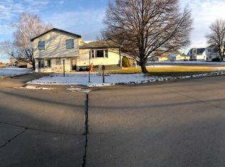 1151 Avenue H, Gothenburg, NE 69138