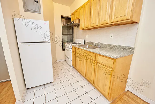 Rented by Genik Group Corp | media 11