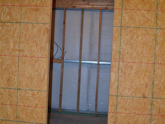 5th image of 1134 Main St