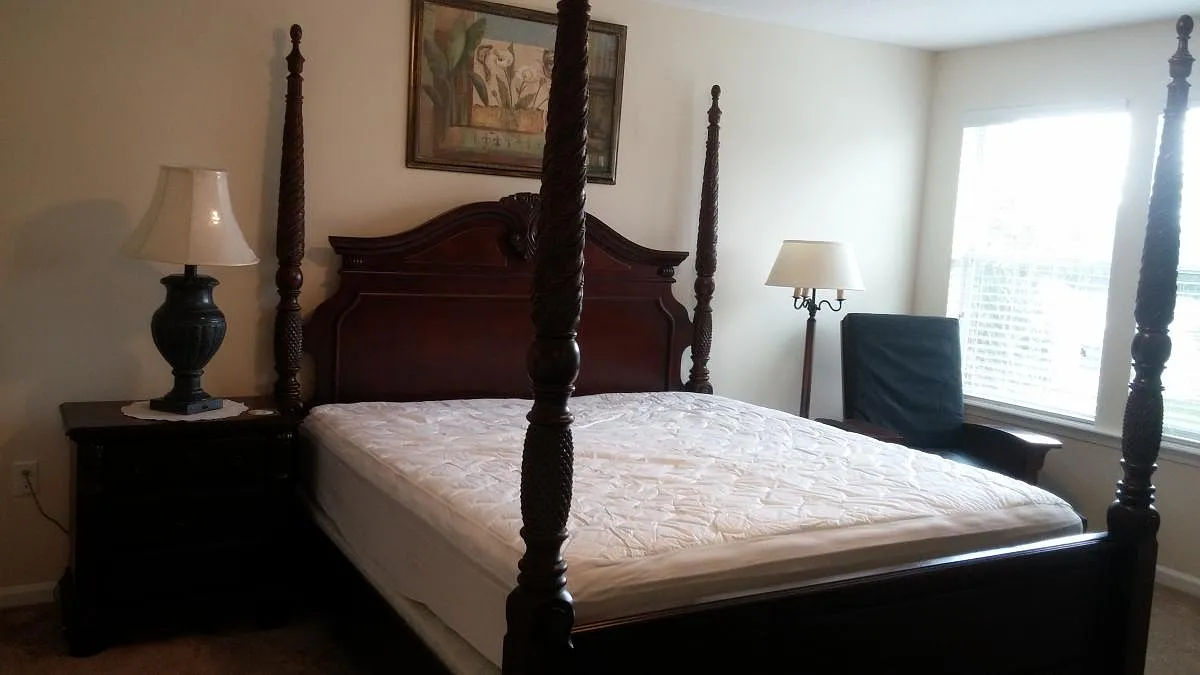 2 bed, 2.5 bath, 1333 sqft, $1,750 — Photo 4