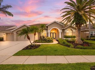 11909 Middlebury Dr, Tampa, FL 33626