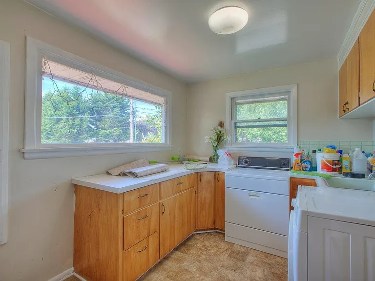 1158 Aberdeen Ave NE — Photo 11
