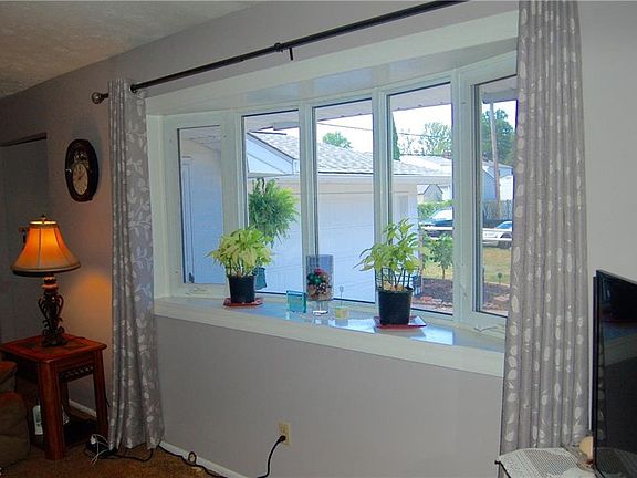 5th image of 36332 Sunset Dr