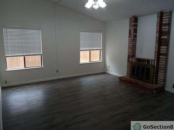 3rd image of 2243 Lynbrook Dr