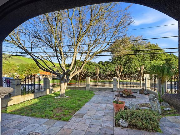 5th image of 3561 Story Rd