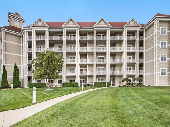 224 Lakeside Dr, Ludington, MI 49431
