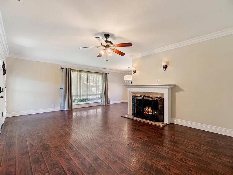 4570 Emerson St — Photo 16