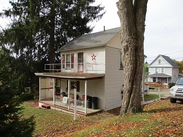 2nd image of 120 Grant St #6