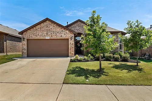 15704 Oak Pointe Dr Photo 1