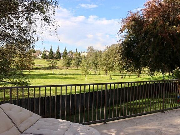 5th image of 2535 Muirfield Dr