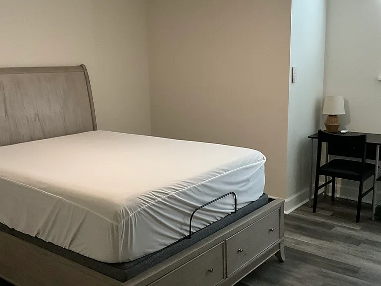 Second level bedroom