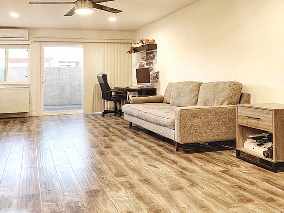 4th image of 1118 Valencia St APT 122