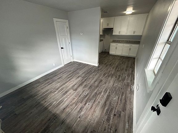 4th image of 3326 E Marshall St APT 12