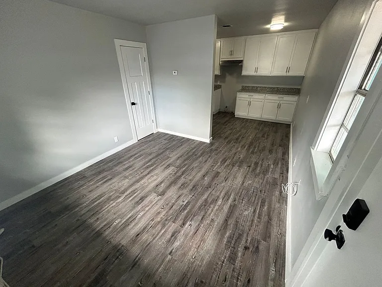 3326 E Marshal Apartments — Photo 4