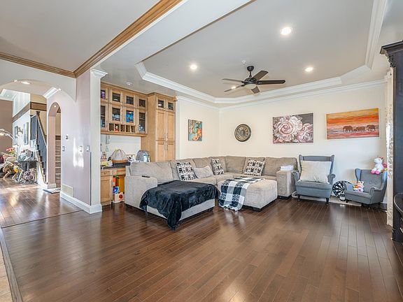 5th image of 12493 Davenport Dr