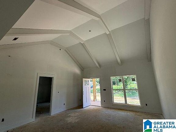5th image of 320 McGowan Rd