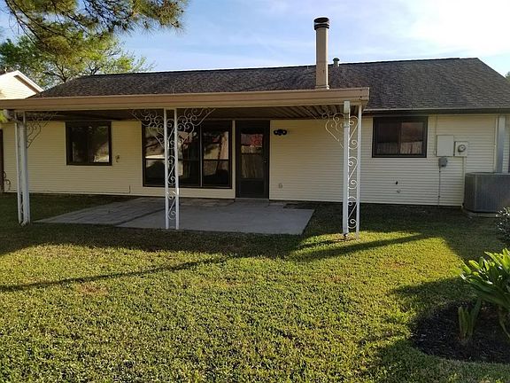 3rd image of 7410 Shoshone Dr