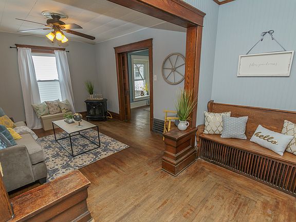 5th image of 1345 Meriline St