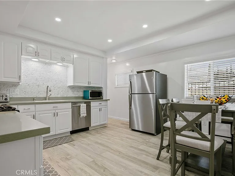 15059 Oro Grande St — Photo 9