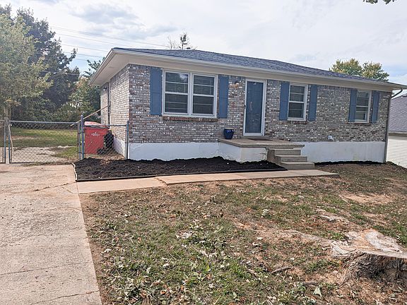 3rd image of 117 Clearwater Ln