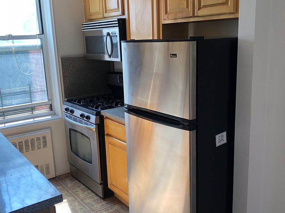 1st image of 14220 84th Dr APT 4E