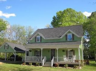 114 King St, Adairsville, GA 30103