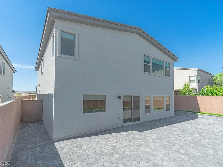 6846 W Ford Ave — Photo 30