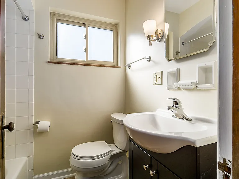 1653 Westwood Ave #D — Photo 10