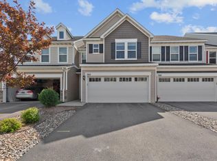 762 Stonegate Rd, Chanhassen, MN 55317