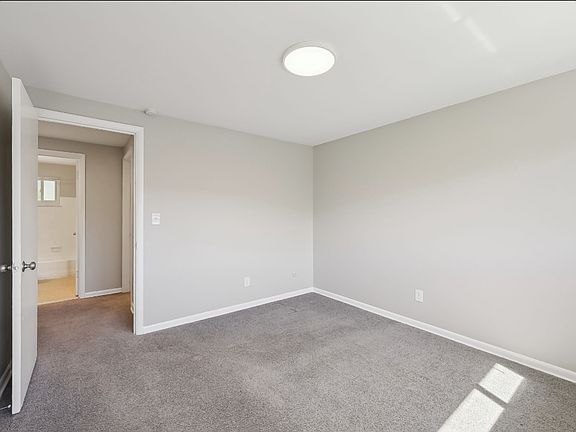 5th image of 879 N Meadows Ct #889A