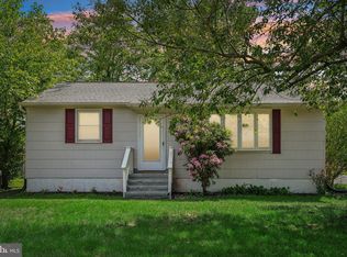 7 Diver Ave, Penns Grove, NJ 08069