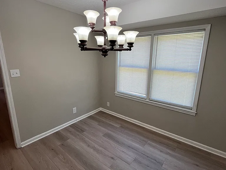 5255 Greenwood Ter — Photo 7