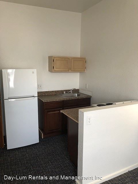 2nd image of 251 Keawe St APT 1