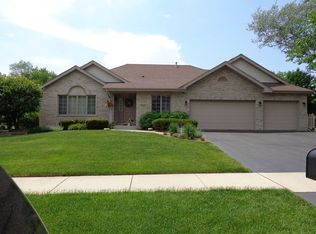 20002 White Pine Ct, Mokena, IL 60448