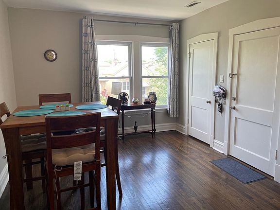 3rd image of 5717 W Giddings St #2