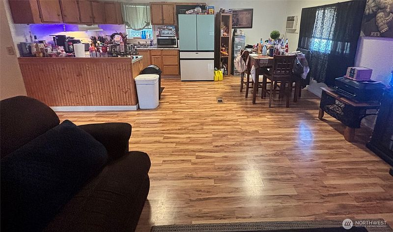 5th image of 111 99th Street S #11