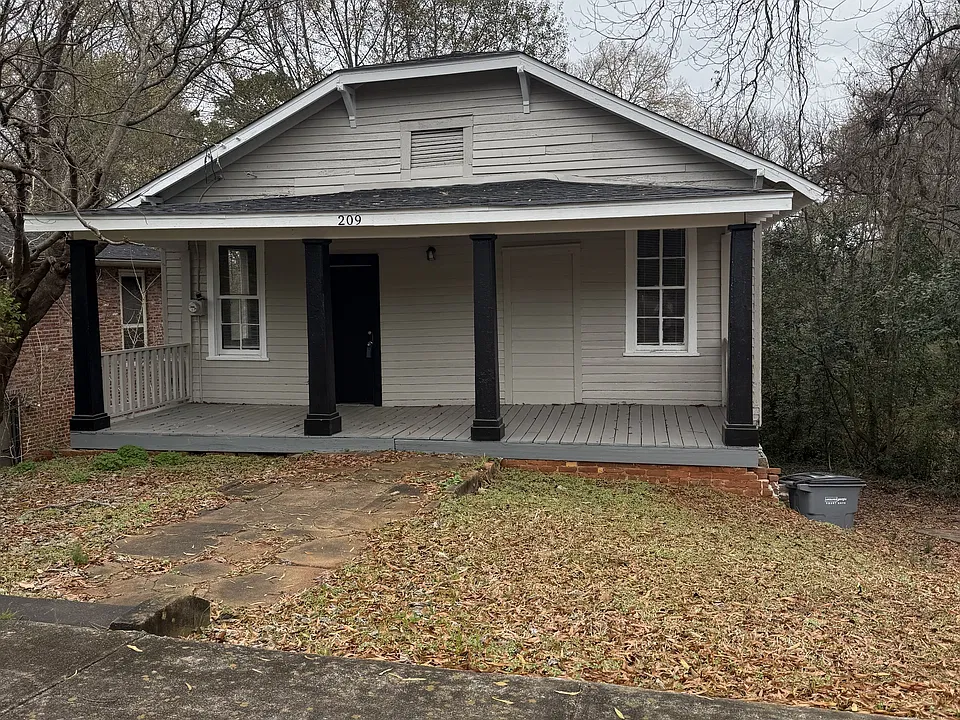 209 Boulevard