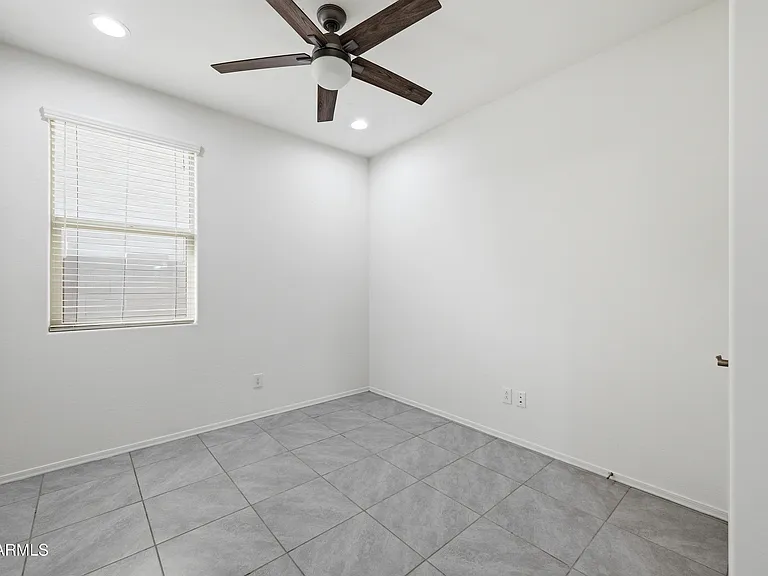 22528 N 96th Ave — Photo 14
